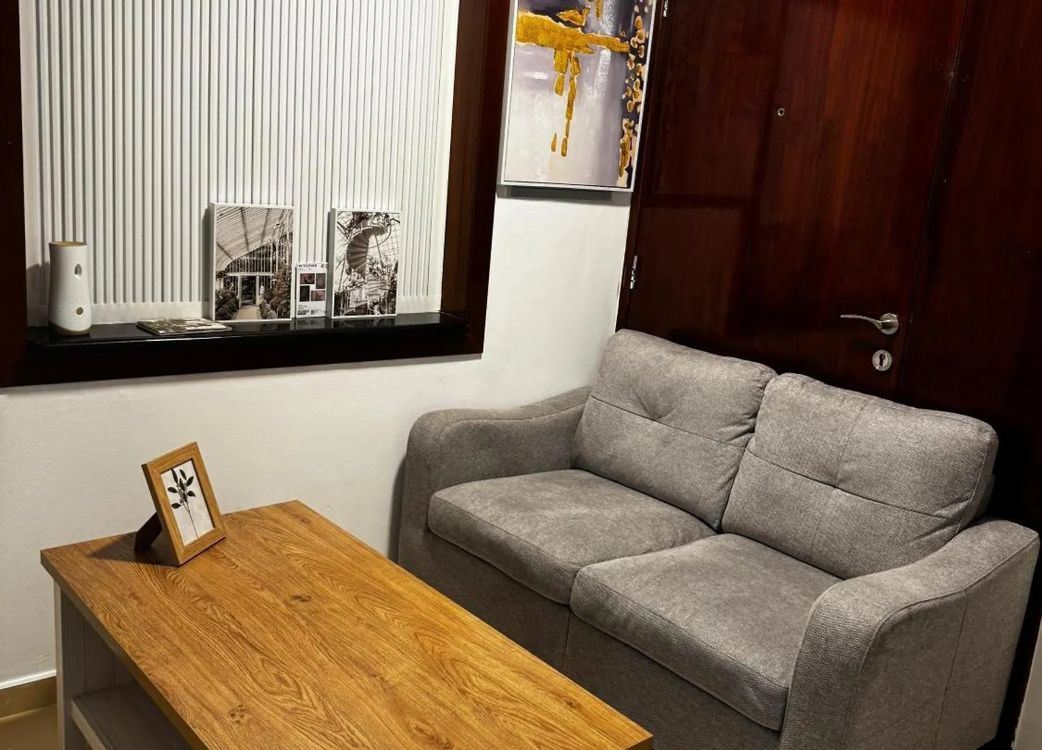Luxury Master Room With Fantastic View In Jbr Walk Dubai Apartment